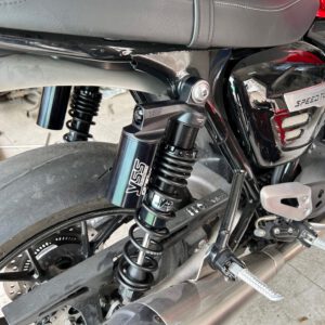 PHUỘC YSS TRIUMPH SPEED TWIN 1200 18-20 nhập khẩu chính hãng bởi YSS.VN. Thông Số Phuộc: RG362-390TRCL-22-B. Phiếu Bảo Hành đầy đủ.