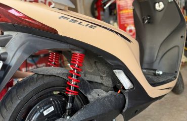 PHUỘC SAU VINFAST FELIZ 2025 MÀU ĐỎ – ĐI ÊM, XE ĐẦM khẩu chính hãng YSS Thái Lan bởi YSS.VN liên hệ 0354.390.039